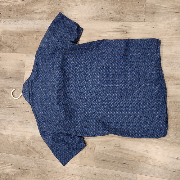 Tailored fit Hurley button down shirt 👕 - Picture 6 of 6